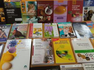 Monographies : Ouvrages et Usuels